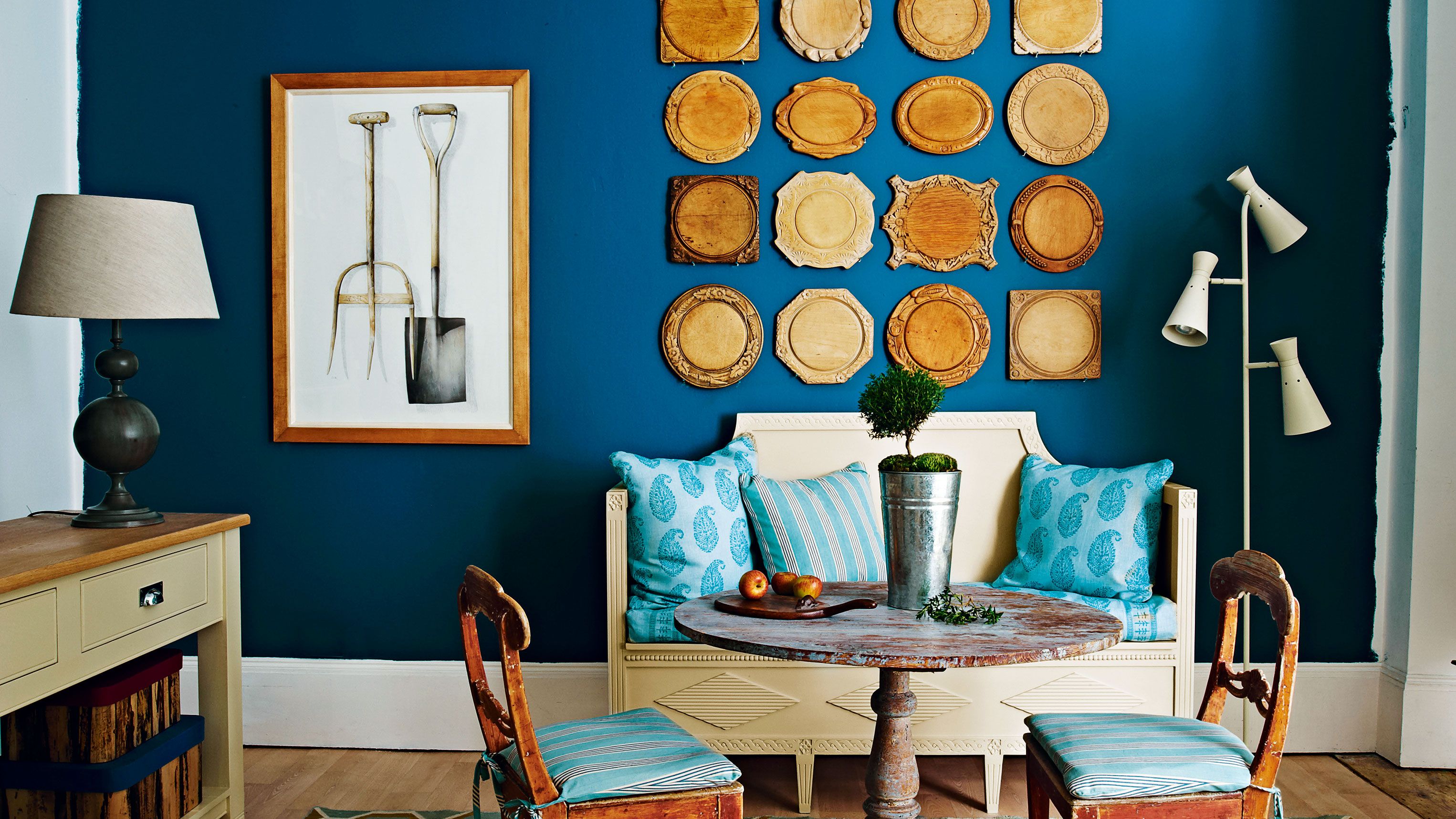 13 inspiring gallery wall ideas to add character,…