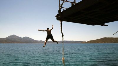 Safe summer swimming: Europeans can confidently bathe in the majority of EU's waters, report says
