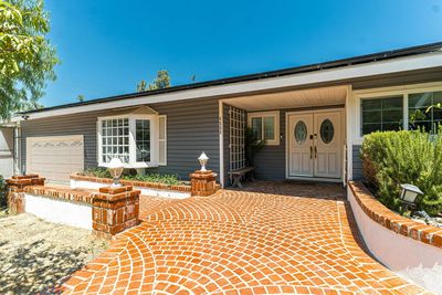 The Baby Boomer Housing Crisis: Why Seniors Are Downsizing Too Late