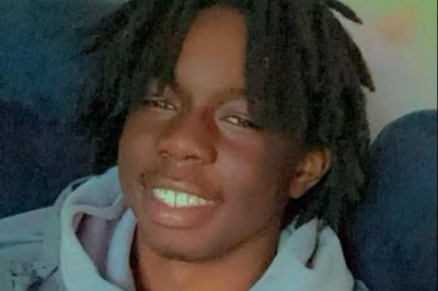 Teenage boy, 15, 'cried out help after being stabbed to death with machete' in Woolwich