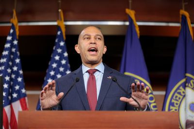 Jeffries: Only Congress can declare war