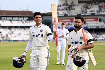 Gill and Jaiswal help India hammer England on opening day of first Test