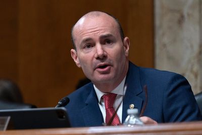 Move to unseat Mike Lee gains steam after Utah senator’s tweets mock Minnesota political shootings