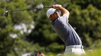 Scottie Scheffler, Justin Thomas Lead Travelers Championship Despite Brutal Wind