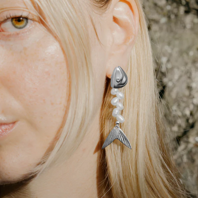 Fashion Girls Are Hooked on Fish Jewelry—Dive Into the Trend