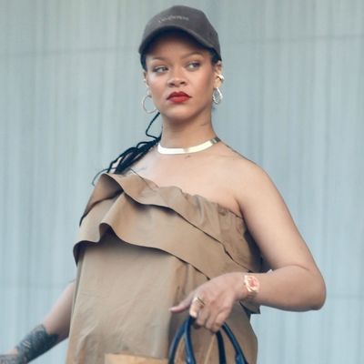Rihanna Pairs a $3,500, Boho Saint Laurent Maternity Dress With $100 Puma Sneakers