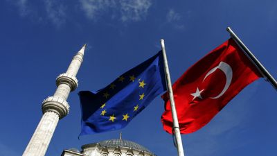 Turkey steps into EU defence plans as bloc eyes independence from US