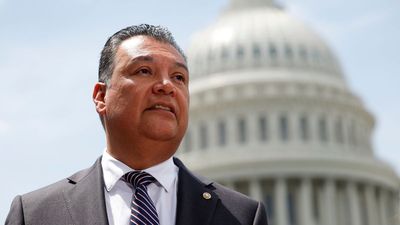 ‘He knows my name’: Sen. Alex Padilla responds after JD Vance calls him ‘José Padilla’ during LA visit