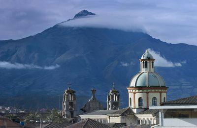 Retire in Ecuador for an Affordable, Rich Life