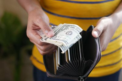 8 Financial Habits That Keep You From Being Taken Seriously