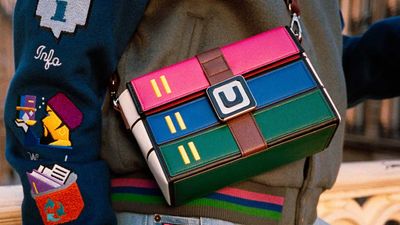 Truly ‘iconic’ WinRAR Messenger bags are available — at $150, they cost more than five WinRAR licenses
