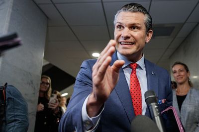 Hegseth: Trump's Iran attack "powerful"