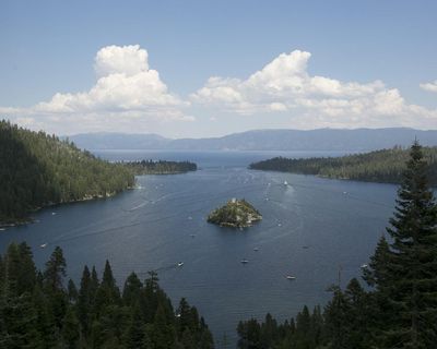 Six people dead and two missing after boat capsizes on California’s Lake Tahoe