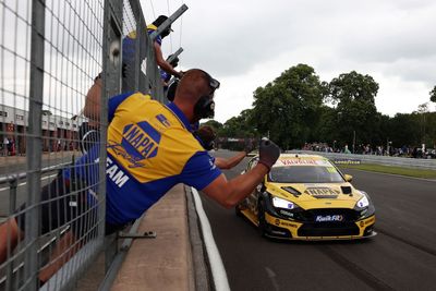 BTCC Oulton Park: Sutton takes win in second race to regain points lead