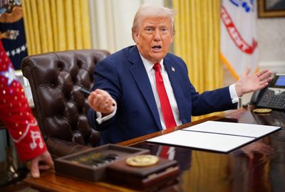 Trump: Iran "would use" nuke