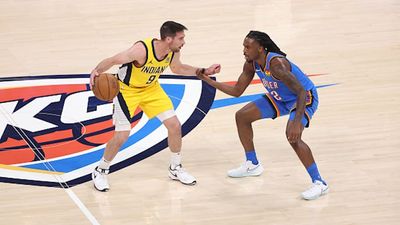 Video of Thunder Defender Grabbing T.J. McConnell’s Arm in Front of Referee Goes Viral