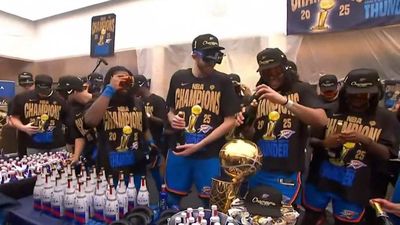 Alex Caruso Had to Show Young Thunder Teammates How to Pop Champagne Bottles