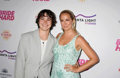 Anna Camp defends age-gap romance
