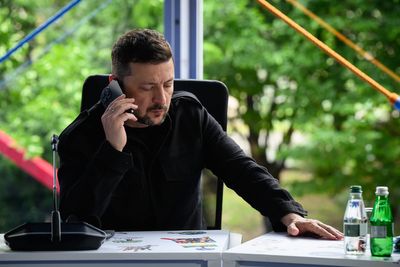 Zelensky to visit UK ahead of Nato summit as Russian bombardment continues