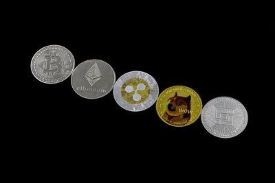 Bitcoin, Ethereum, XRP, Dogecoin Weaken On Iran-Israel Tensions – Reclaim $105,000 Or Brace For Sideways Summer
