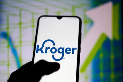 Kroger Stock Confirms Buy Signal as Uptrend Gains Strength