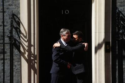 Zelensky welcomed to No 10 for meeting with Starmer ahead of Nato summit