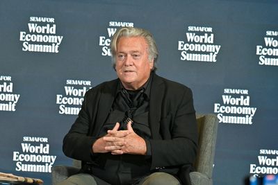 Trump used Steve Bannon lunch and ‘two weeks’ statement as distractions ahead of Iran bombings: report