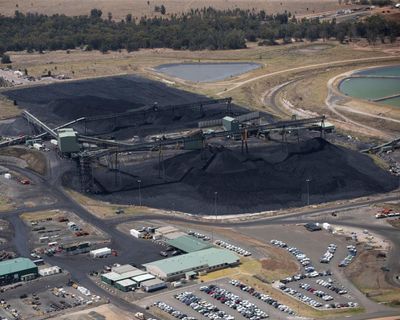 AustralianSuper criticised for buying up shares in Whitehaven Coal while claiming to be committed to net zero