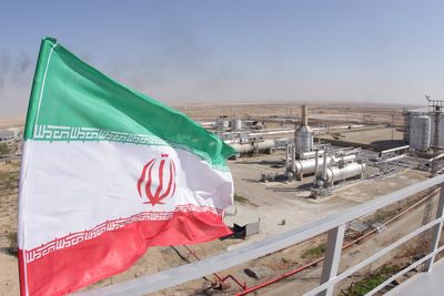 War, Oil, And S&P 500: Here's How The Stock Market Behaves In Energy Crises