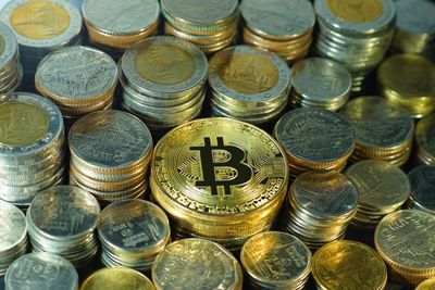 US-Iran War A 'Nuclear-Grade Bull Catalyst' For Bitcoin, Says Analyst, Even As Odds That Strait Of Hormuz Will Be Blocked Dips