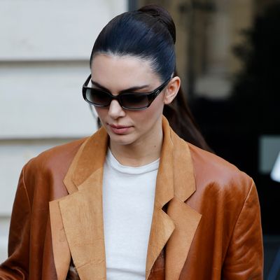 Kendall Jenner Gives The Row's $4,500 Marlo Tote a Country Girl Kick, With Cowboy Boots and High-Rise Jeans