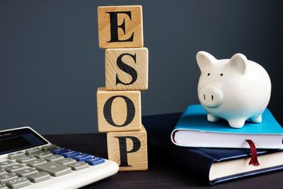 Employee Stock Options: Understanding the Benefits and Risks