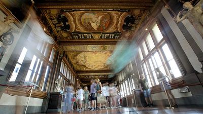 Botched selfie: Tourist damages 18th-century painting at Uffizi Gallery in Florence