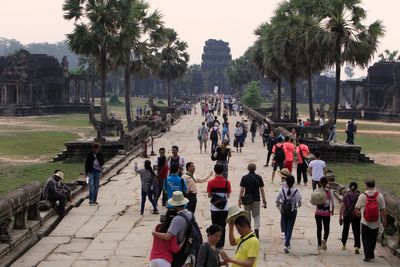 Thailand bans tourists from entering Cambodia as military closes crossings