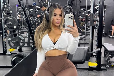 Fitness influencer and mother-of-seven shot dead in mall parking lot by estranged husband, cops say