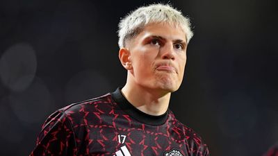 Report: Man Utd, Chelsea Consider Ambitious Two-Way Transfer