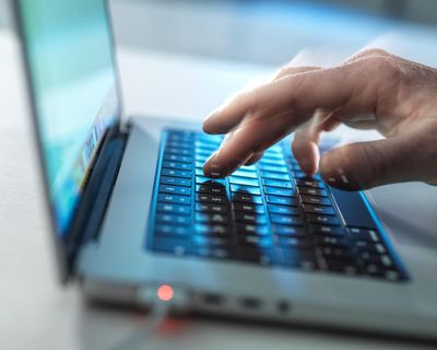 Telling employee their work is messy is not harassment, London tribunal rules