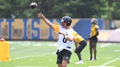 32 Teams in 32 Days: Steelers Hope Aaron Rodgers Can Lead Team Out of Mediocrity