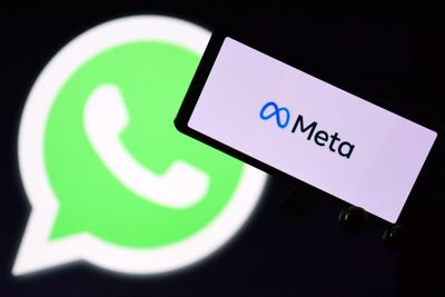 Mark Zuckerberg's AI Dreams Hit WhatsApp Speed Bump As OpenAI, Perplexity Challenge Meta On Its Own Turf: Report