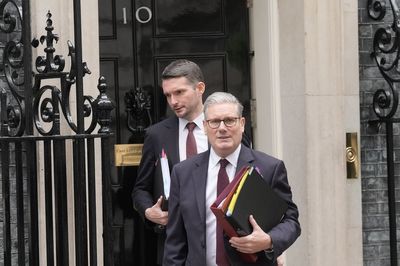 PM tells Cabinet ‘we will reform welfare’ amid backbench rebellion over plans