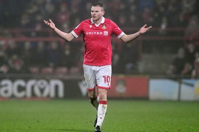 Emotional tributes as Wrexham icon sent out on loan