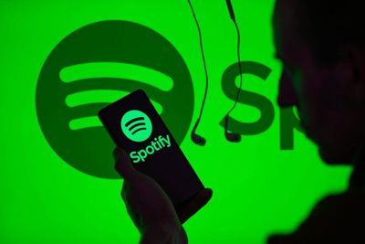 Spotify's $694M Bet On AI War Tech: What Daniel Ek's Helsing Move Signals For Investors Watching The Defense Boom