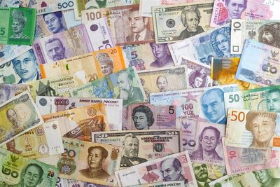 3 International Bank Stocks With Strong Dividends