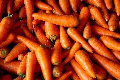 Supermarket to stop selling Israeli carrots and Russian vodka in new ‘peace’ policy