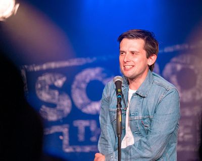 Kieran Hodgson: Voice of America review – meek Brit meets his star-spangled States