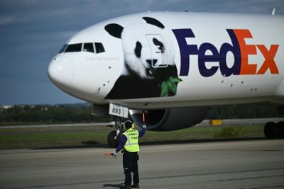 FedEx Set To Report Q4 Earnings Today; Investors Eye Cost Cuts, Trade Pressure