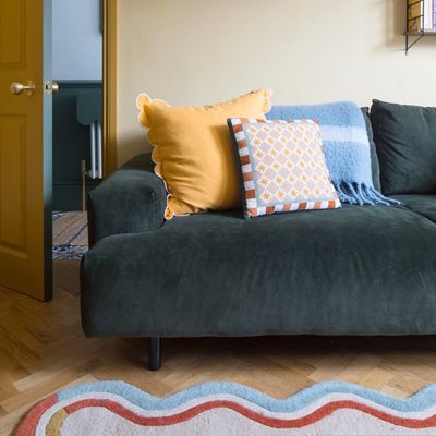 The rug shape and sofa style pairings interior experts use to instantly elevate a living room – it's a foolproof trick for a stylish room