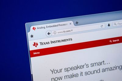 Texas Instruments Stock: Congress Likes It, Should You Too?