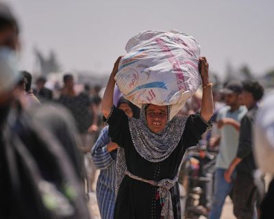 At least 40 more Palestinians killed seeking aid in Gaza, say medics and officials