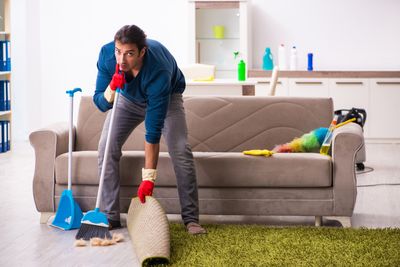How to Fake a Clean House in 15 Minutes Before Guests Arrive